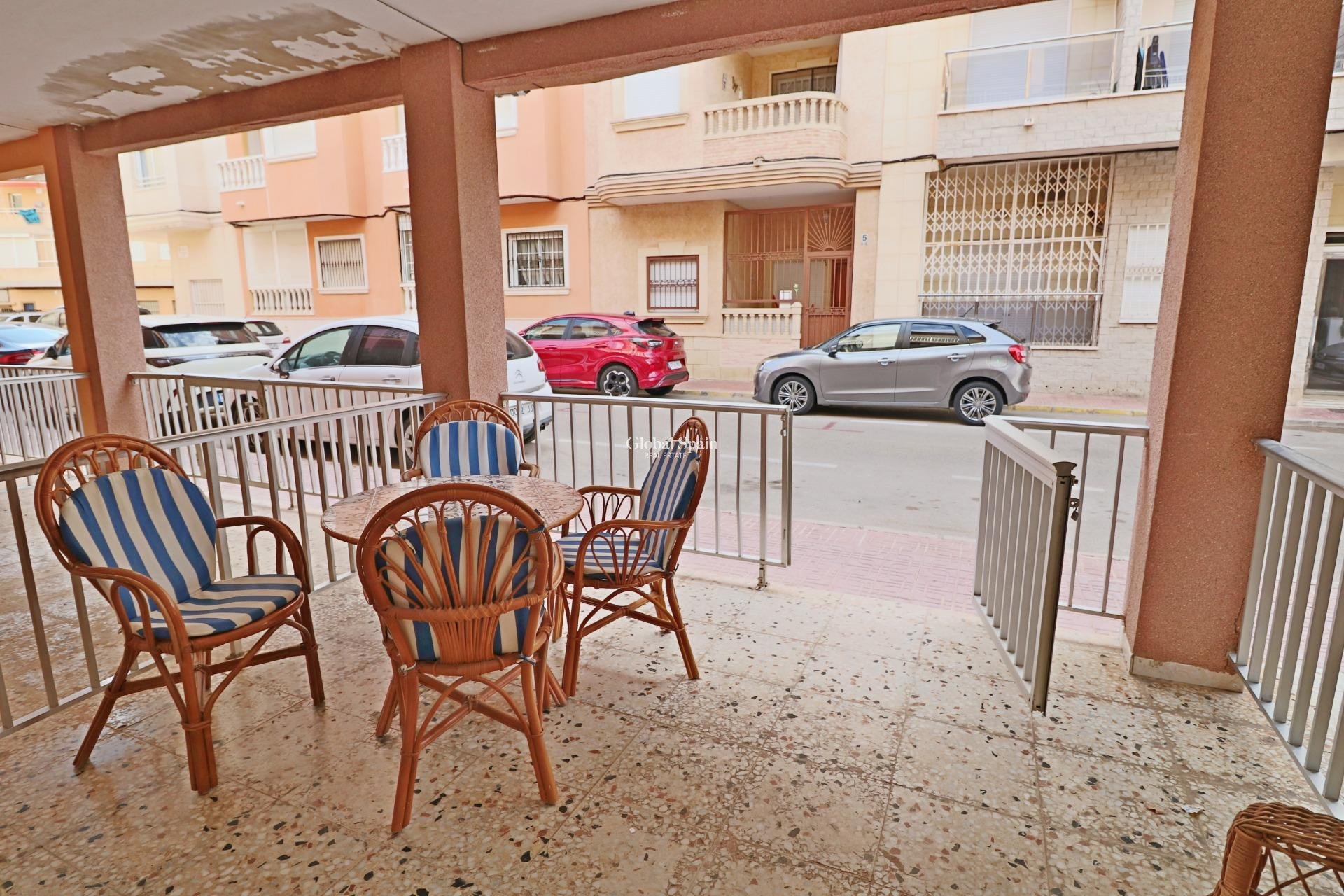 Resale - APARTMENT -
TORREVIEJA - La Mata pueblo