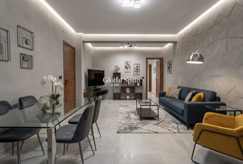 Resale - APARTMENT -
TORREVIEJA - La Mata pueblo