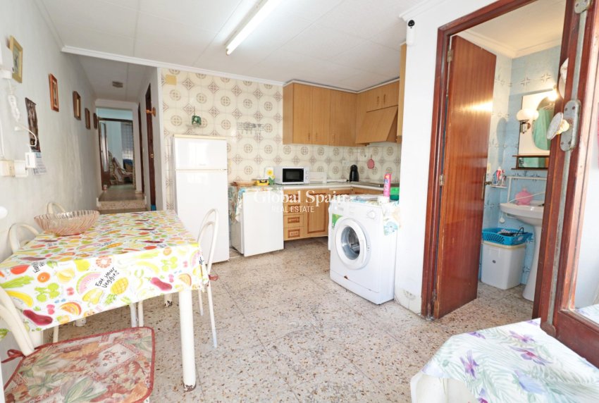 Resale - APARTMENT -
TORREVIEJA - La Mata pueblo