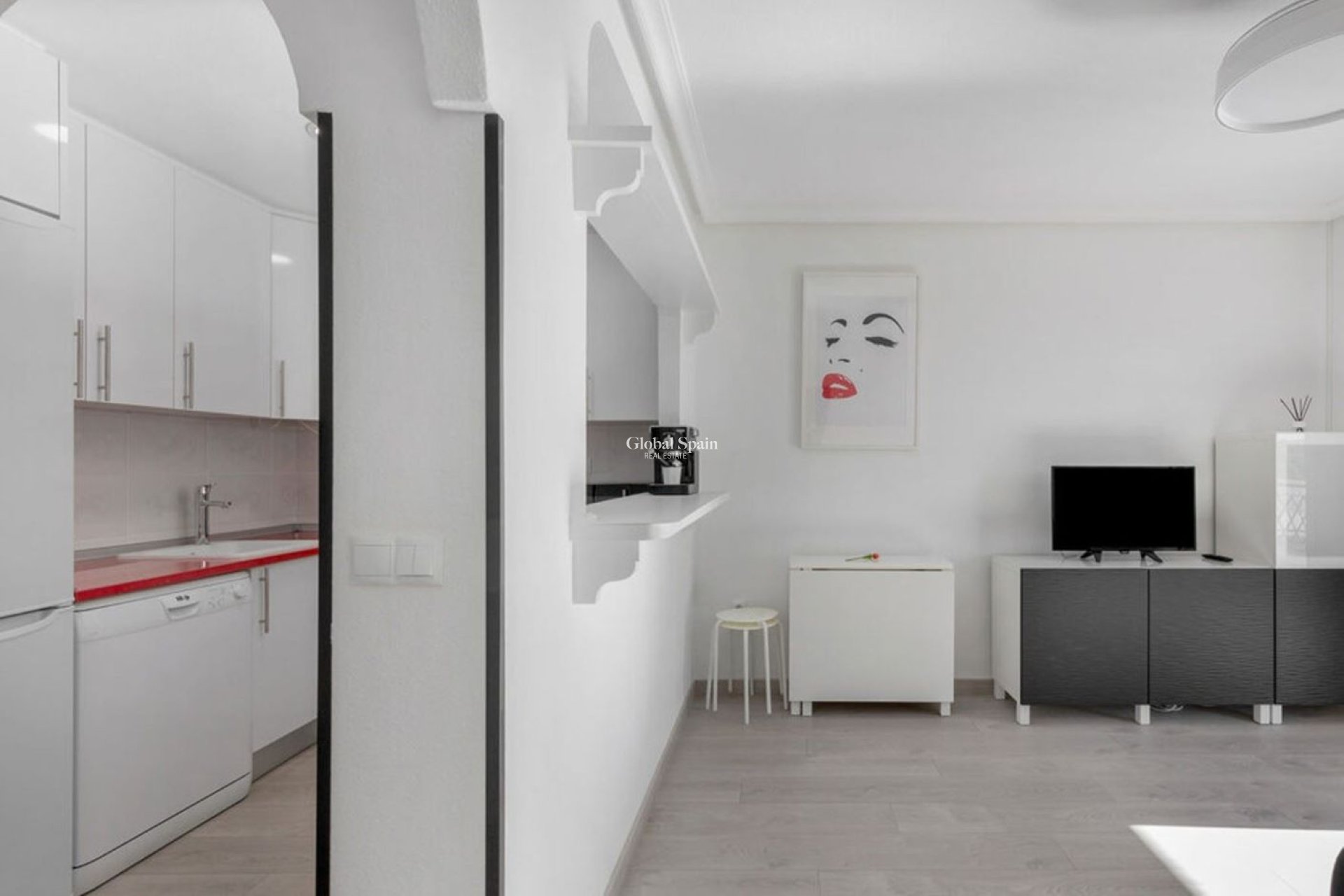 Resale - Apartment -
TORREVIEJA - La Mata