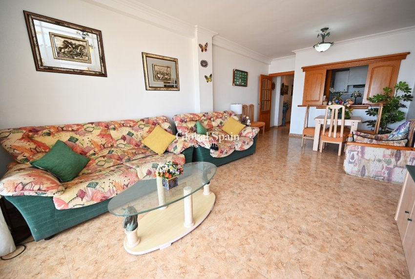 Resale - APARTMENT -
TORREVIEJA - La Mata