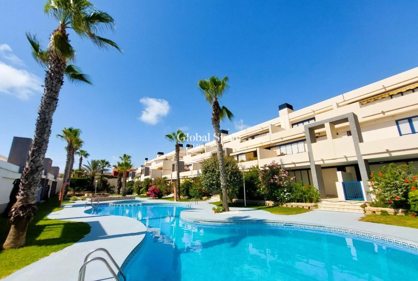 Resale - Apartment -
TORREVIEJA - La Mata