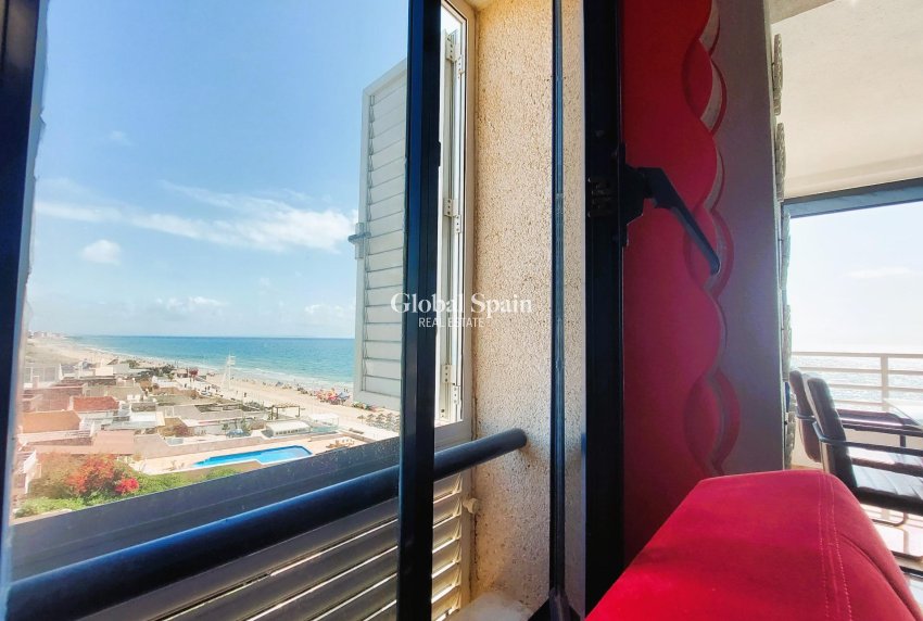 Resale - Apartment -
TORREVIEJA - La Mata