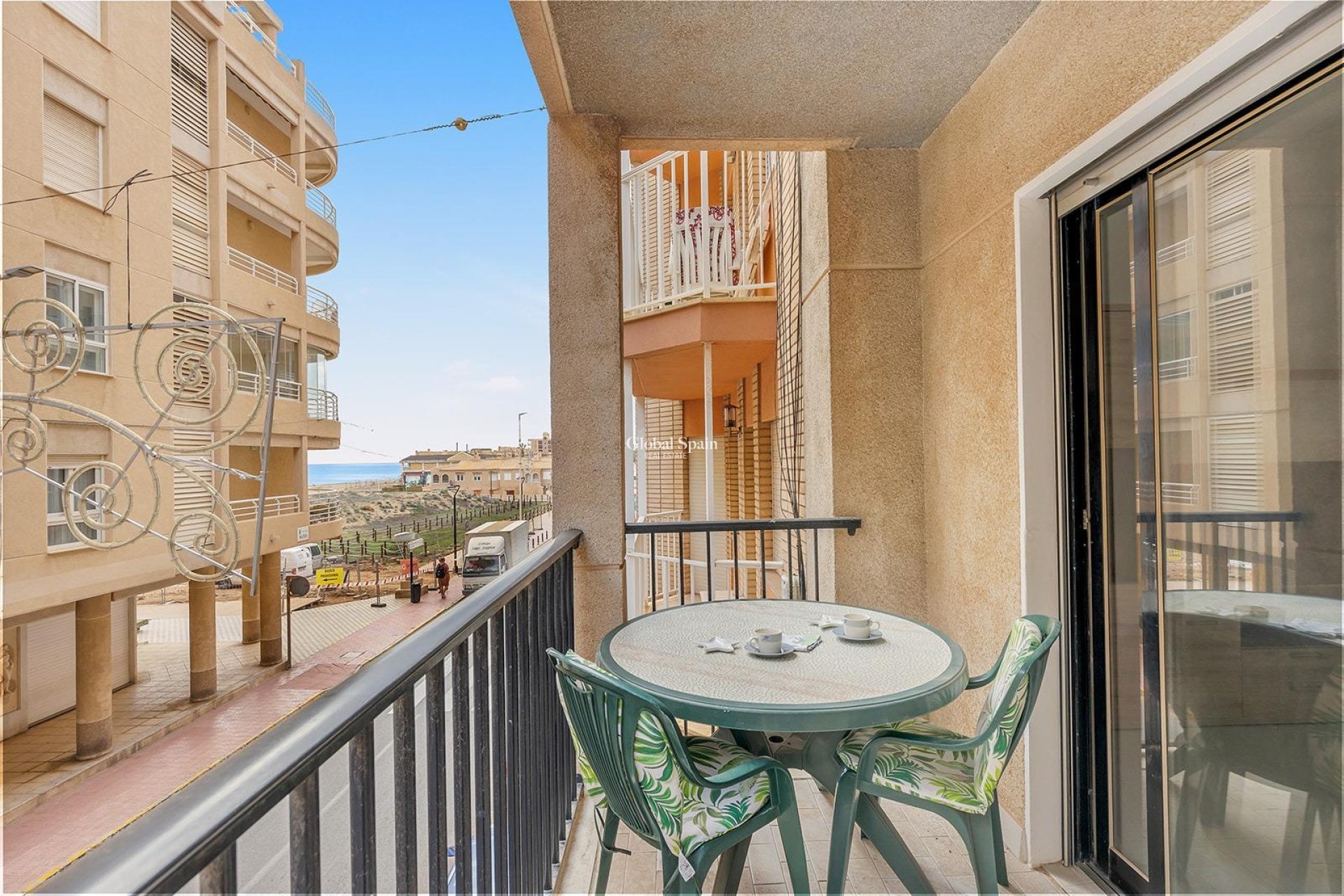Resale - Apartment -
TORREVIEJA - La Mata