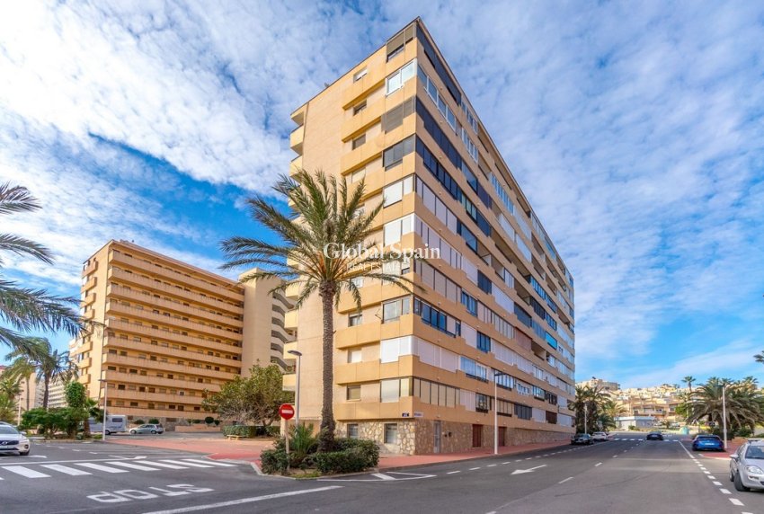 Resale - Apartment -
TORREVIEJA - La Mata