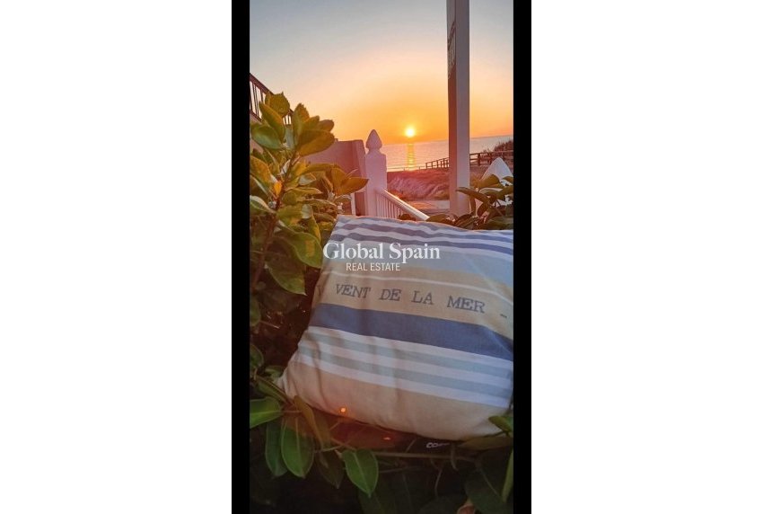 Resale - APARTMENT -
TORREVIEJA - La Mata