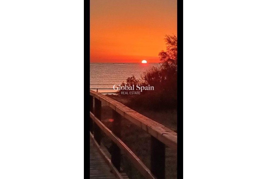 Resale - APARTMENT -
TORREVIEJA - La Mata