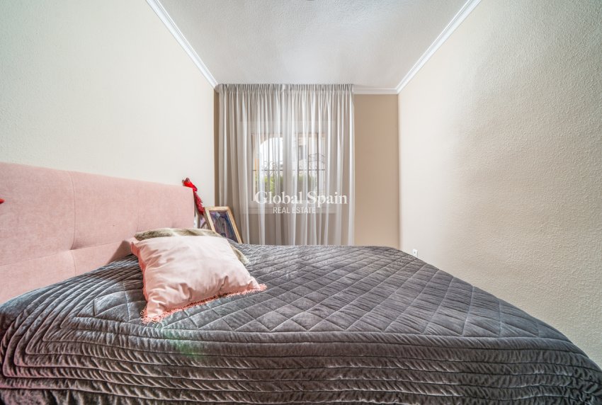 Resale - APARTMENT -
TORREVIEJA - La Mata