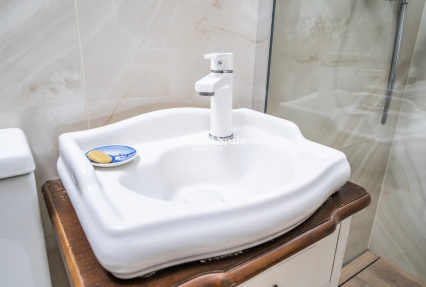 Resale - APARTMENT -
TORREVIEJA - La Mata