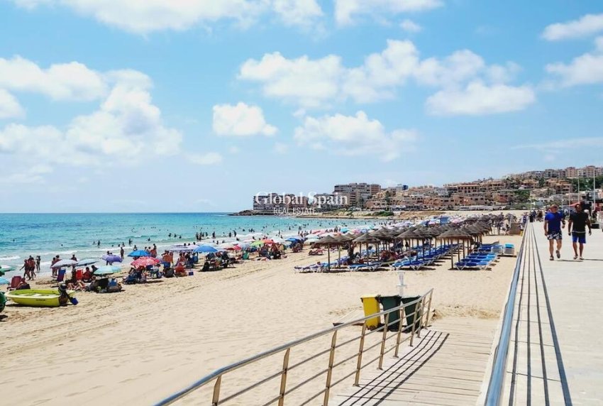 Resale - APARTMENT -
TORREVIEJA - La Mata