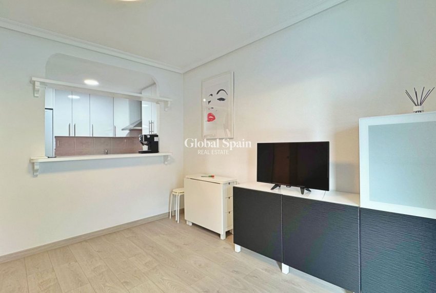 Resale - APARTMENT -
TORREVIEJA - La Mata