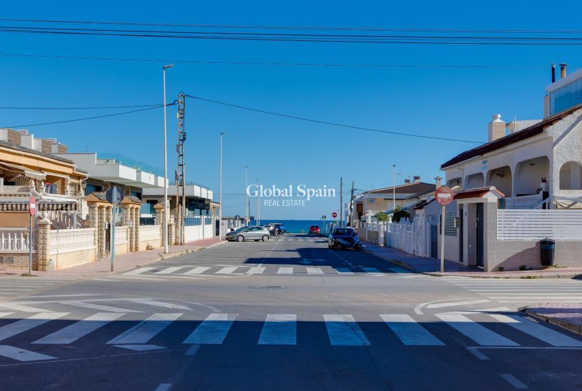 Resale - APARTMENT -
TORREVIEJA - La Mata