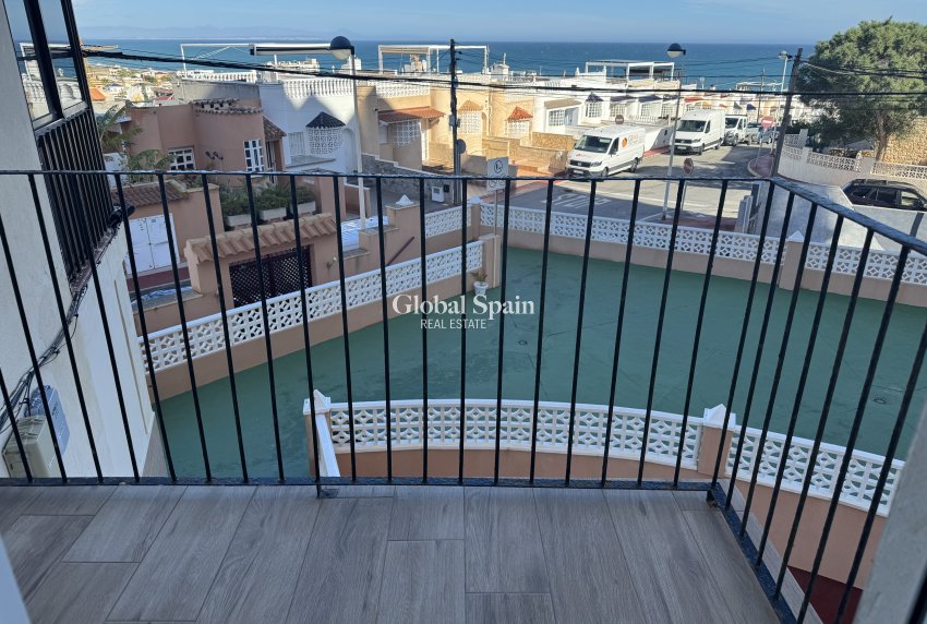 Resale - APARTMENT -
TORREVIEJA - La Mata