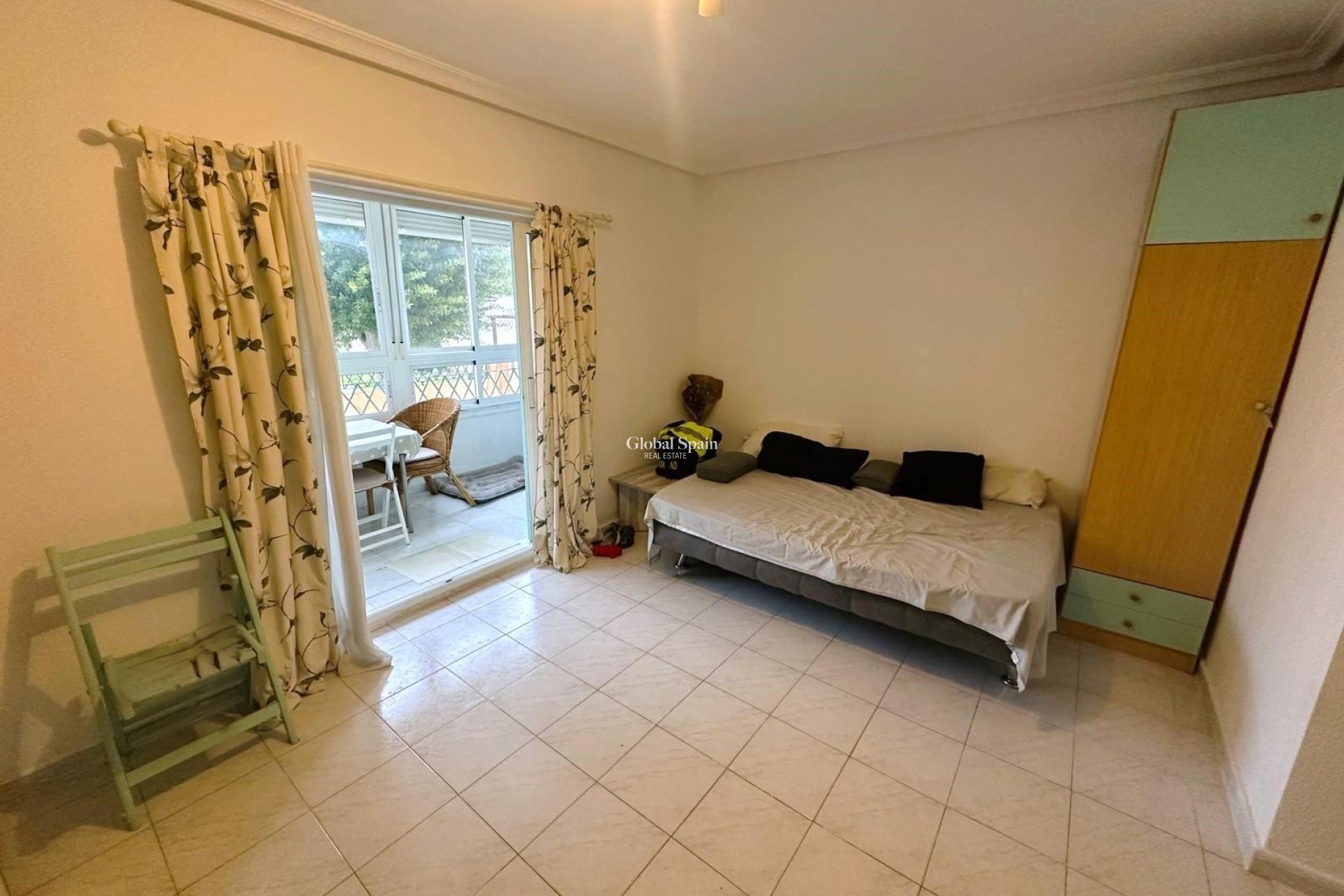 Resale - APARTMENT -
TORREVIEJA - La Mata