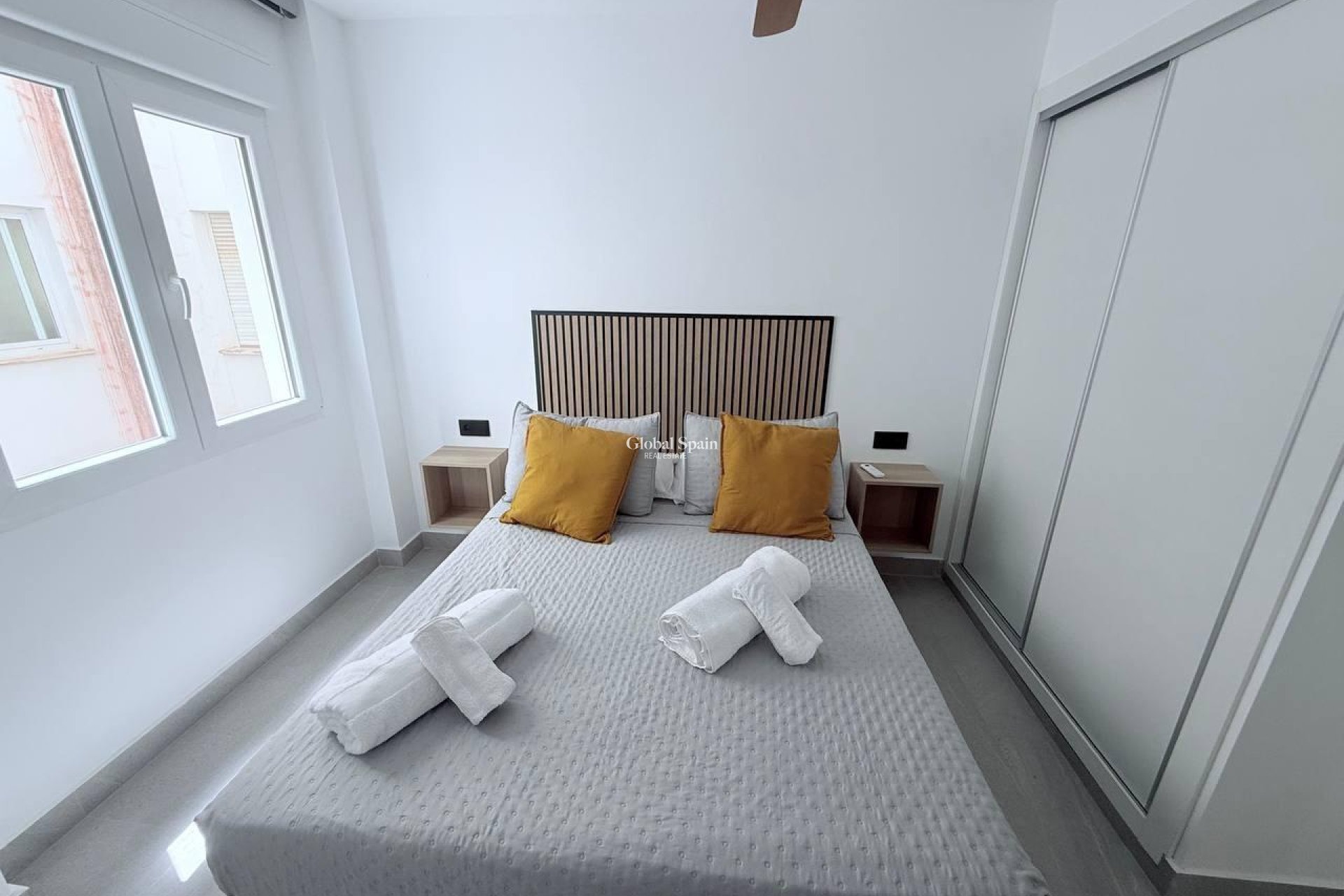 Resale - APARTMENT -
TORREVIEJA - La Mata