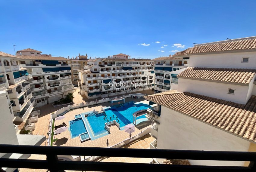 Resale - APARTMENT -
TORREVIEJA - La Mata