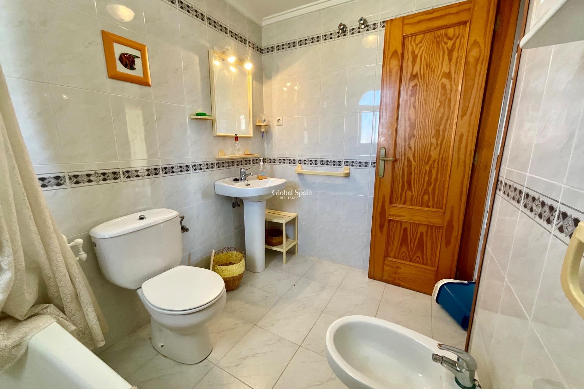 Resale - APARTMENT -
TORREVIEJA - La Mata