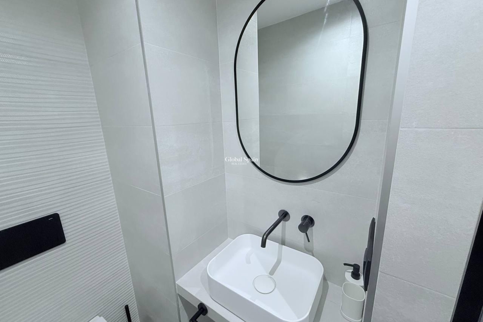 Resale - APARTMENT -
TORREVIEJA - La Mata