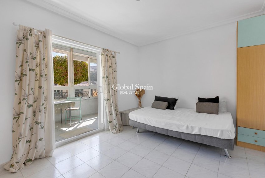 Resale - APARTMENT -
TORREVIEJA - La Mata