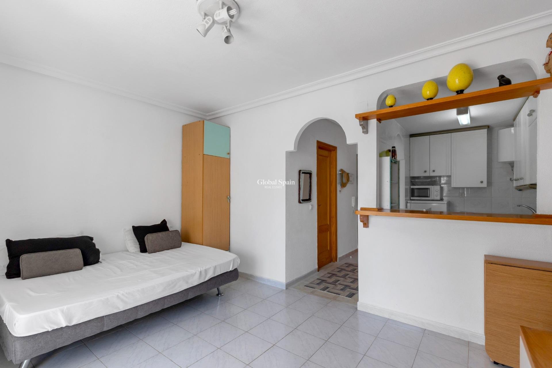 Resale - APARTMENT -
TORREVIEJA - La Mata