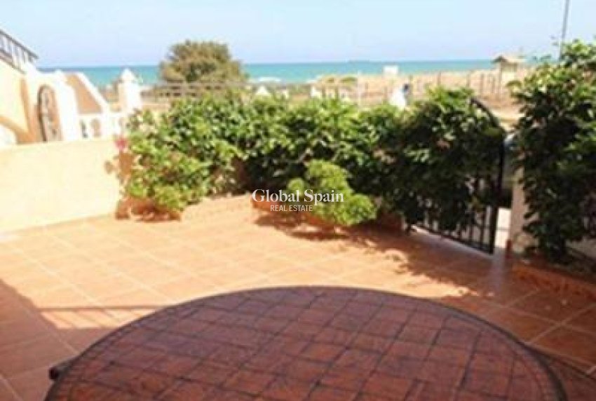 Resale - APARTMENT -
TORREVIEJA - La Mata