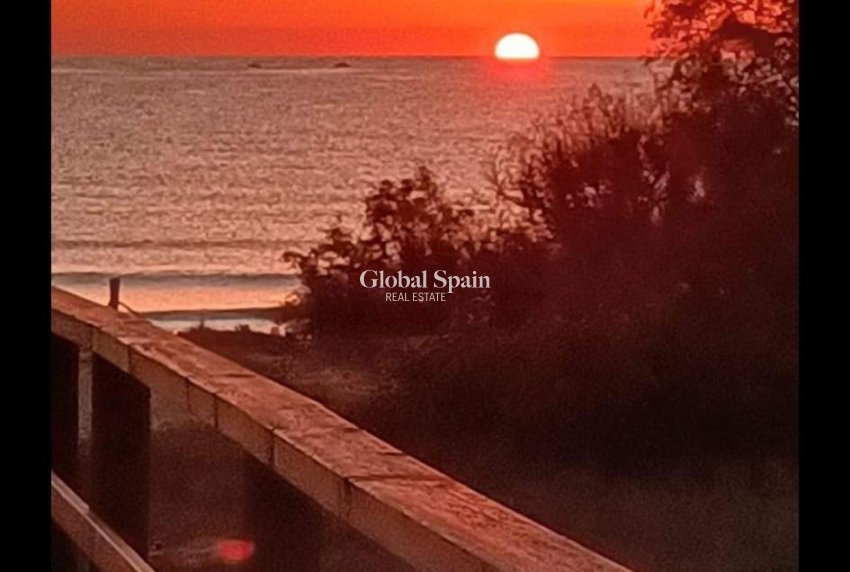 Resale - APARTMENT -
TORREVIEJA - La Mata