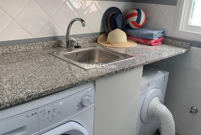 Resale - APARTMENT -
TORREVIEJA - La Mata