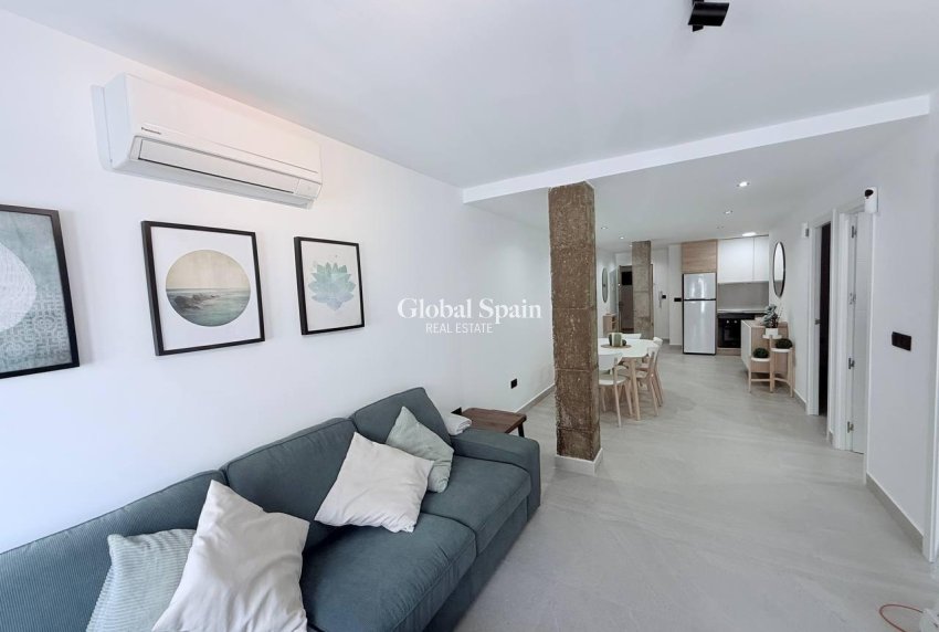 Resale - APARTMENT -
TORREVIEJA - La Mata