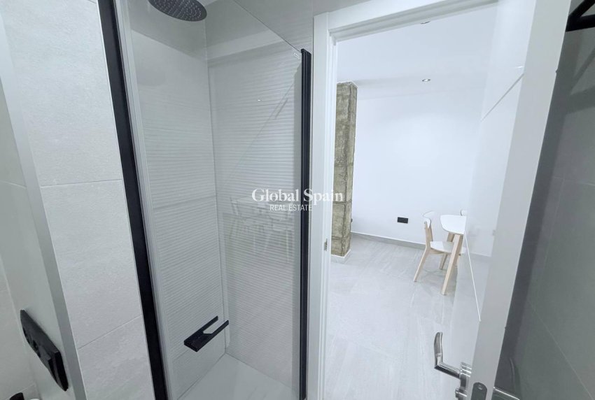 Resale - APARTMENT -
TORREVIEJA - La Mata