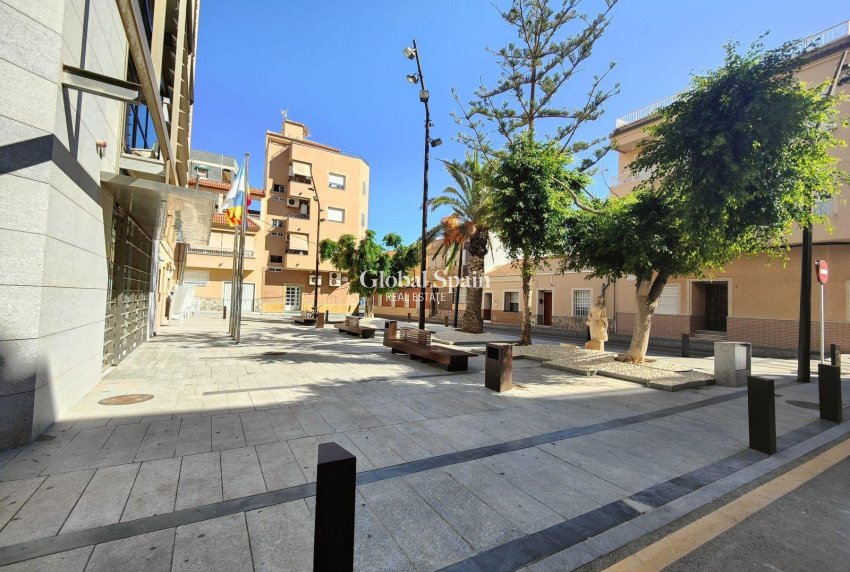 Resale - APARTMENT -
TORREVIEJA - La Mata