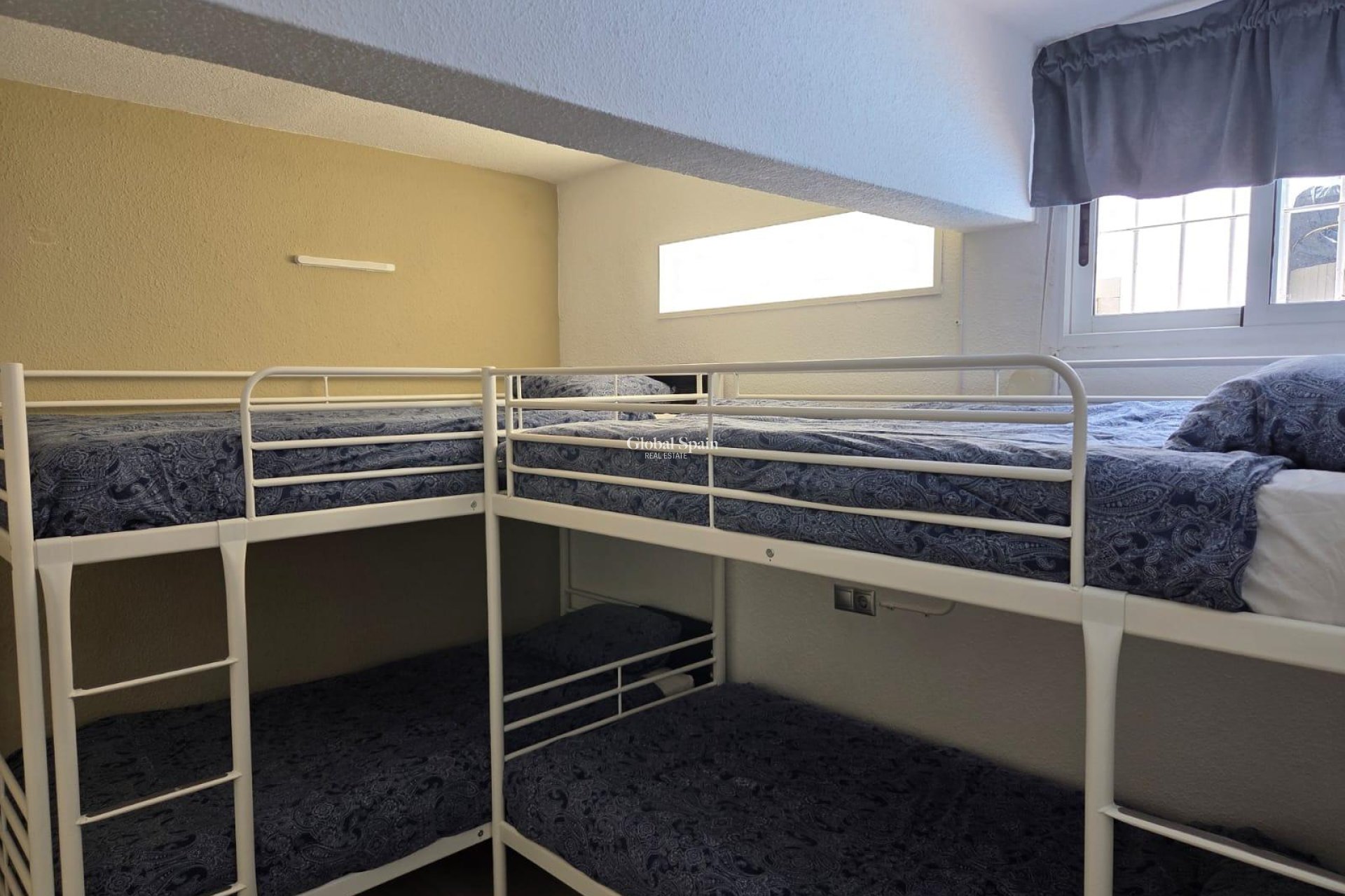Resale - APARTMENT -
TORREVIEJA - La Mata
