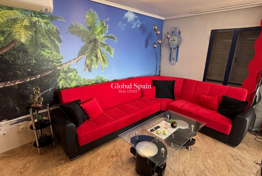 Resale - APARTMENT -
TORREVIEJA - La Mata