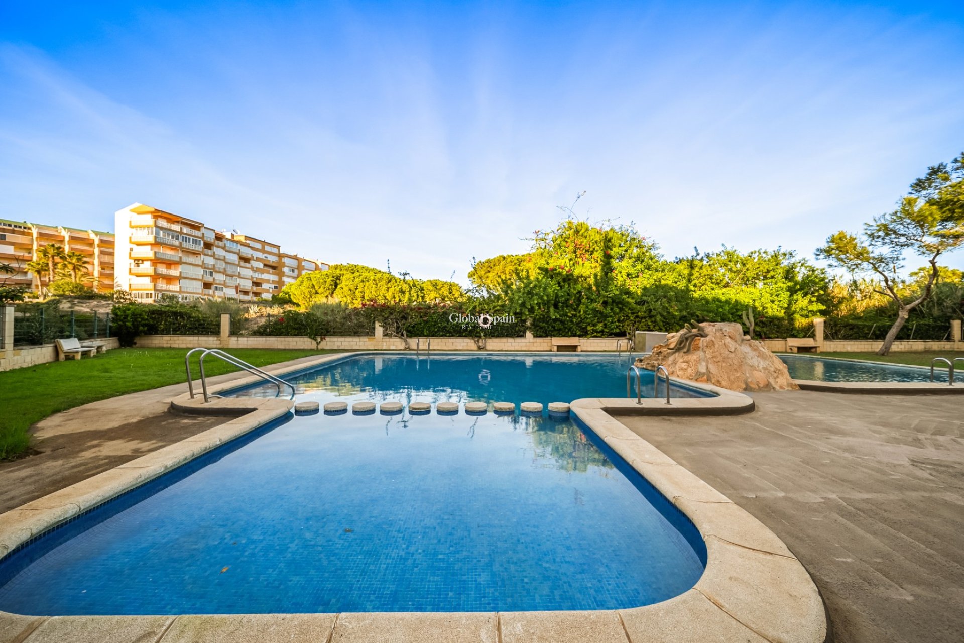 Resale - APARTMENT -
TORREVIEJA - La Mata