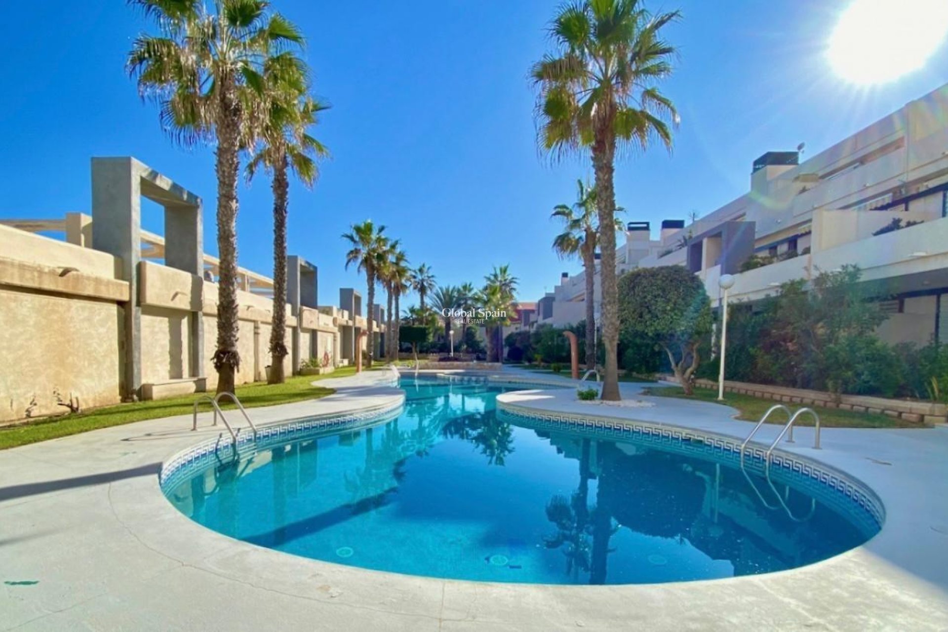 Resale - APARTMENT -
TORREVIEJA - La Mata