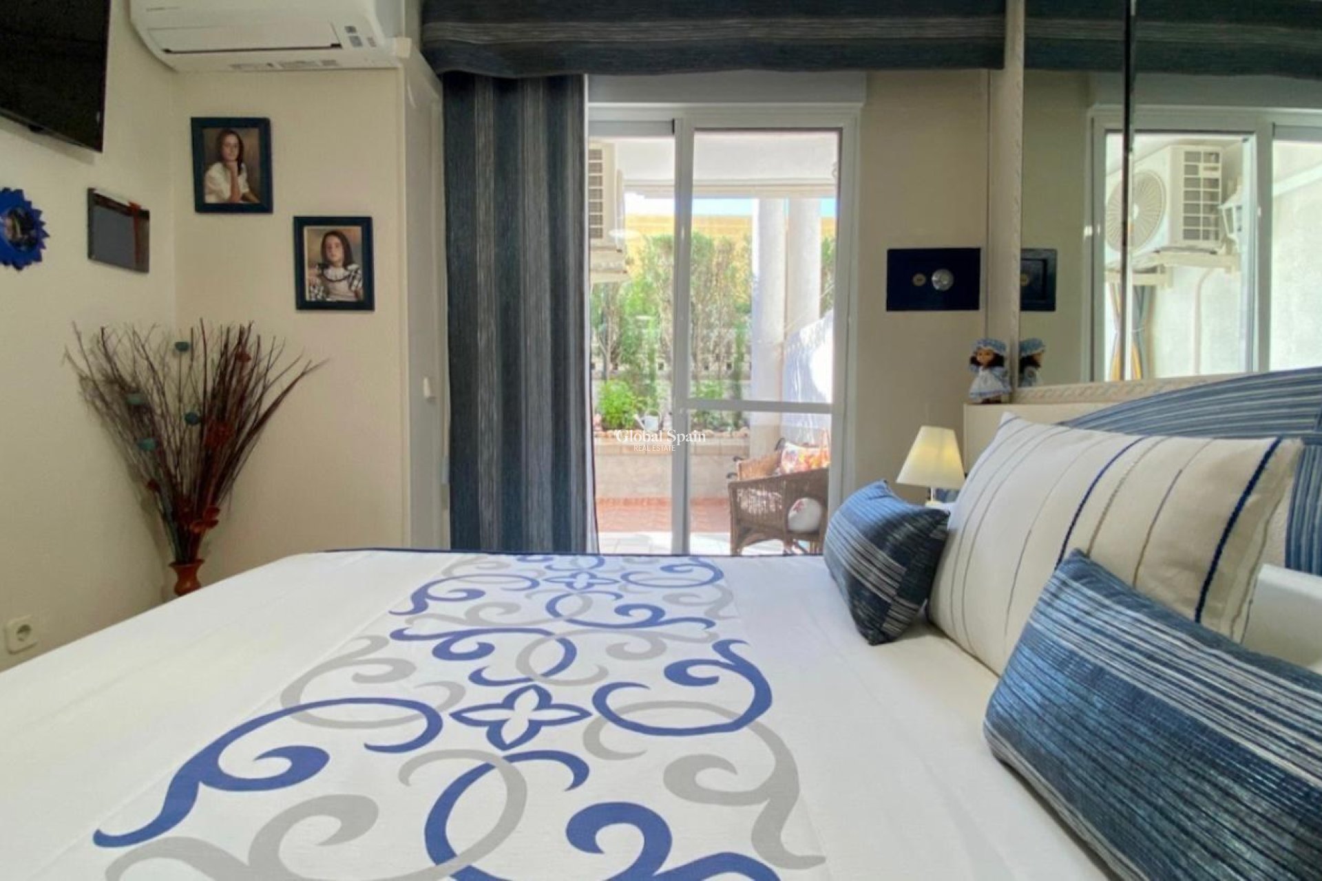 Resale - APARTMENT -
TORREVIEJA - La Mata