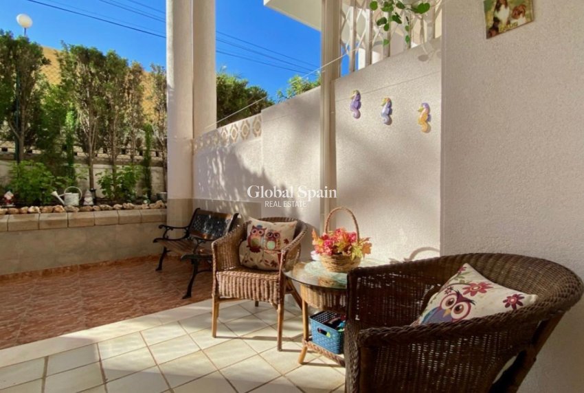 Resale - APARTMENT -
TORREVIEJA - La Mata
