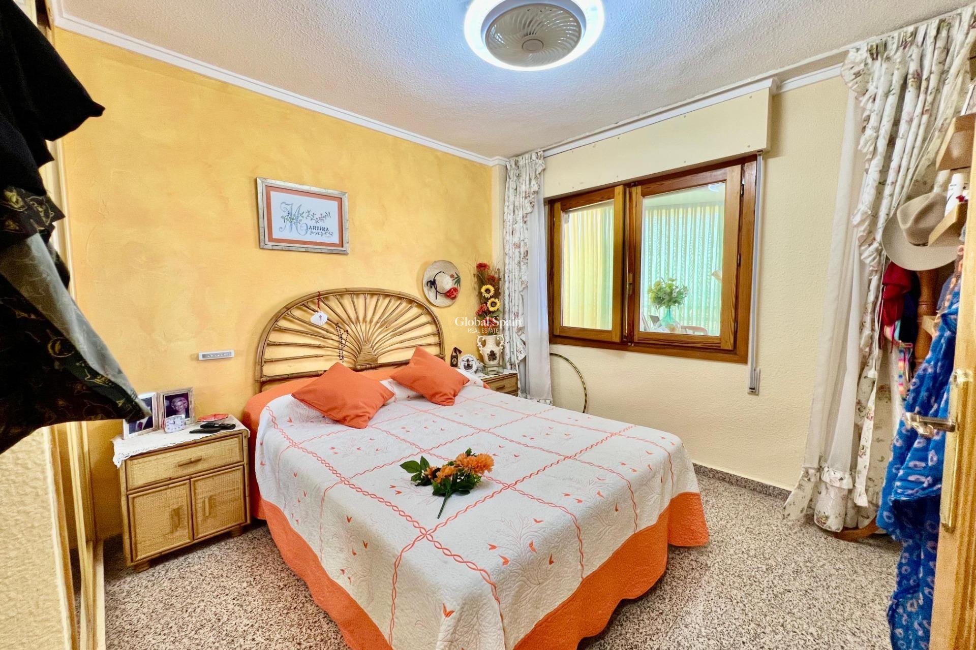 Resale - APARTMENT -
TORREVIEJA - La Mata