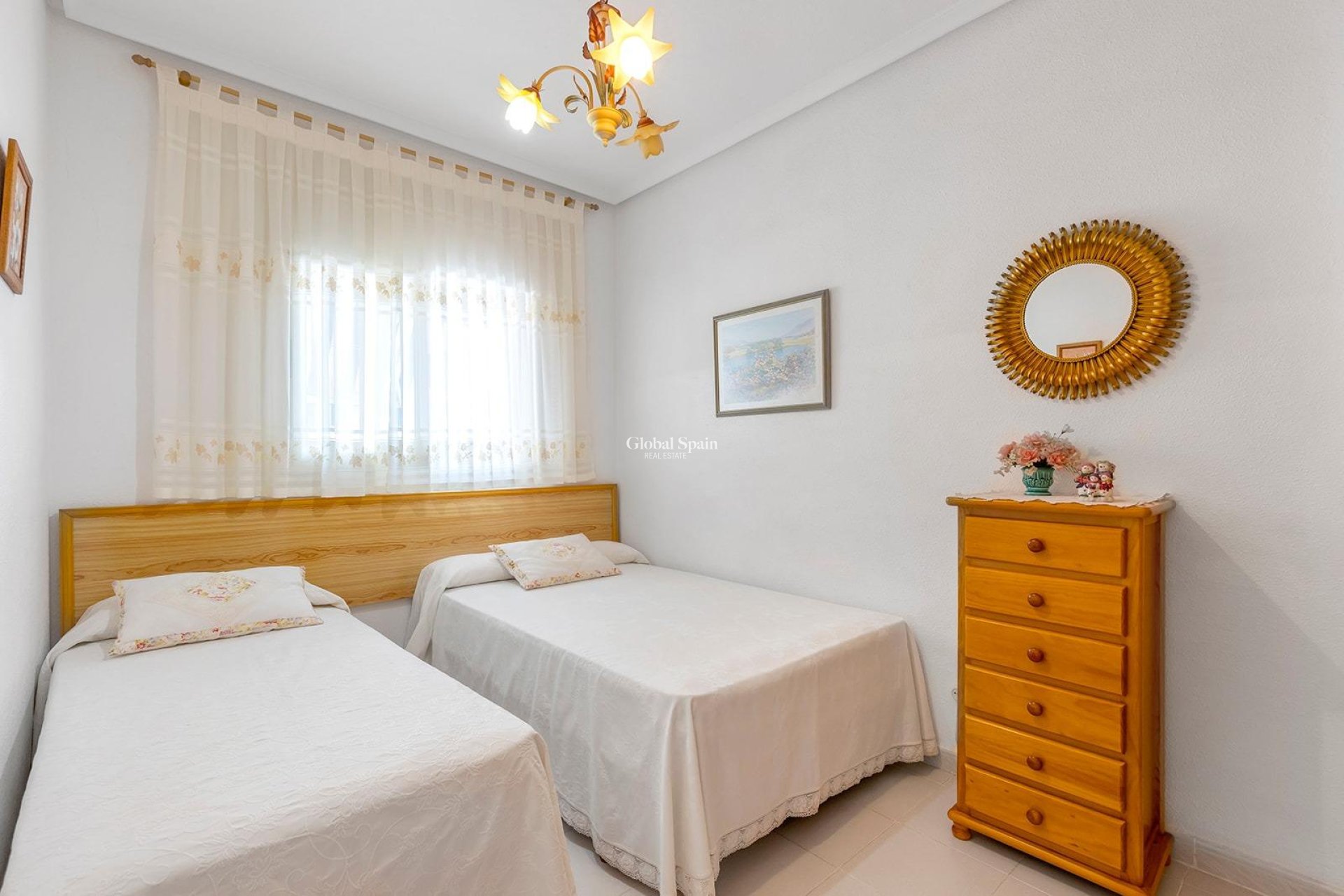 Resale - APARTMENT -
TORREVIEJA - La Mata