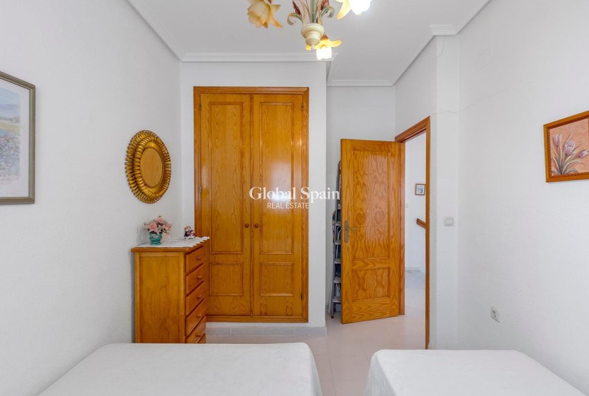 Resale - APARTMENT -
TORREVIEJA - La Mata