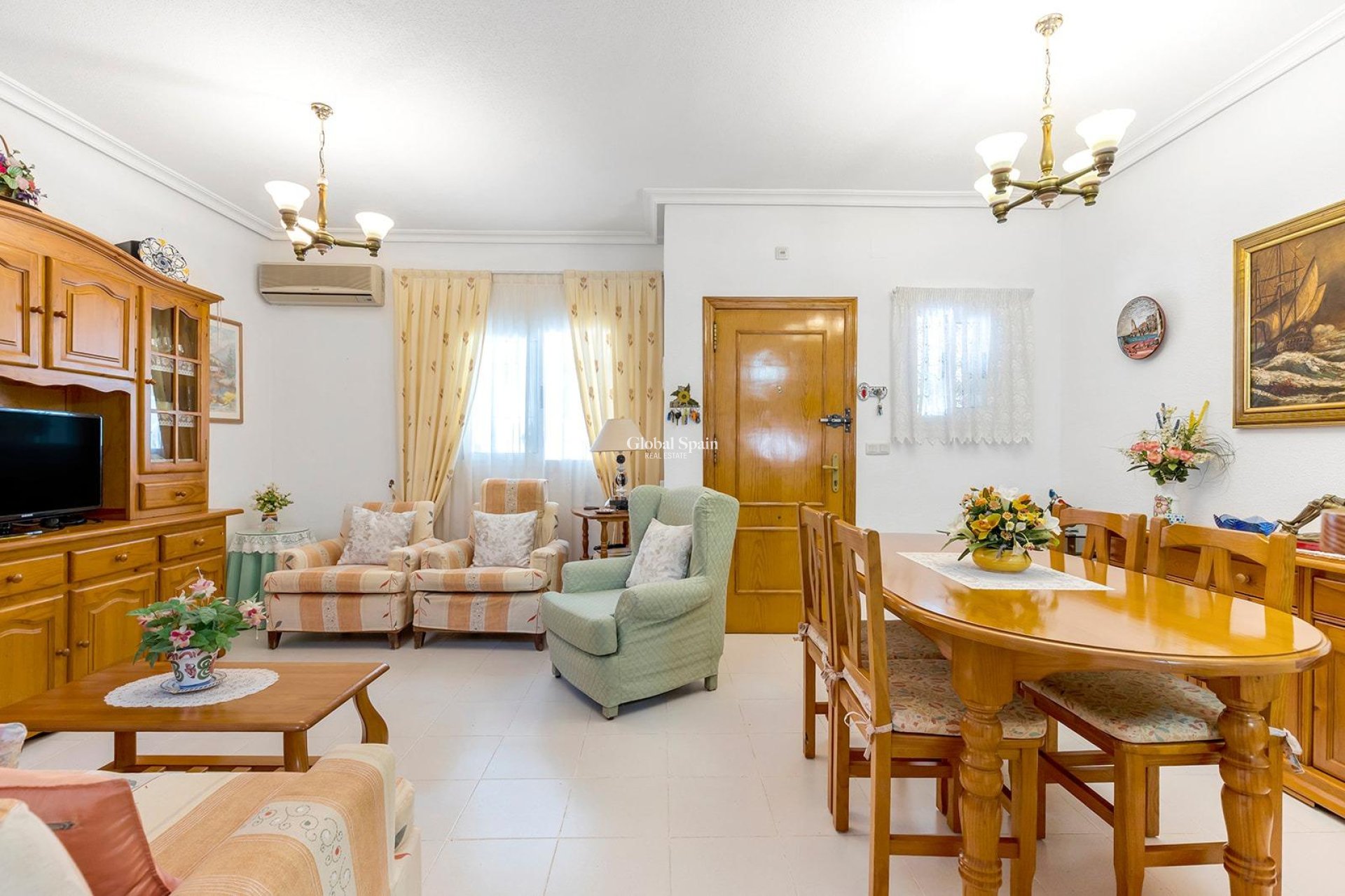Resale - APARTMENT -
TORREVIEJA - La Mata