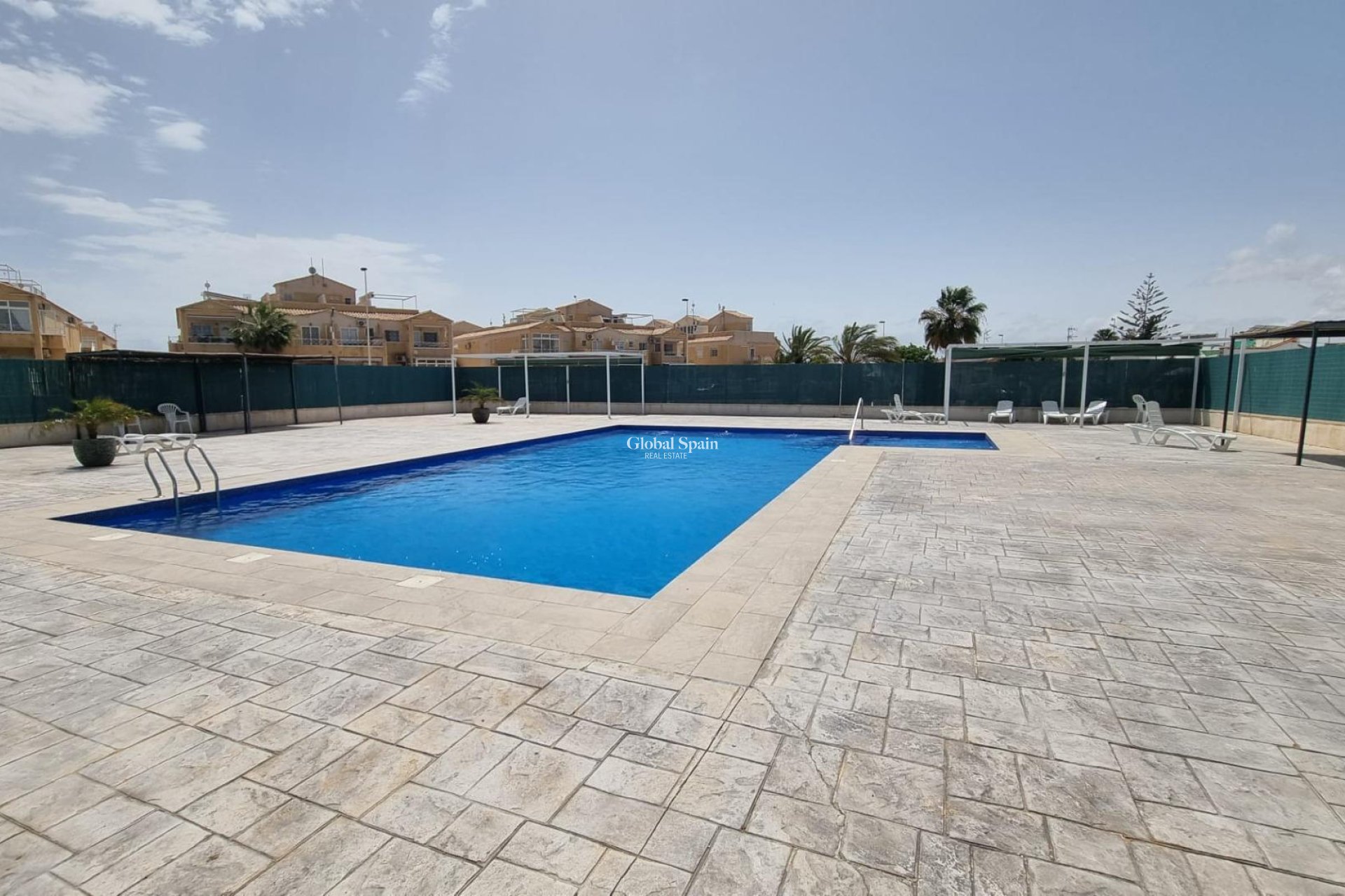 Resale - APARTMENT -
TORREVIEJA - La Siesta - El Salado - Torreta
