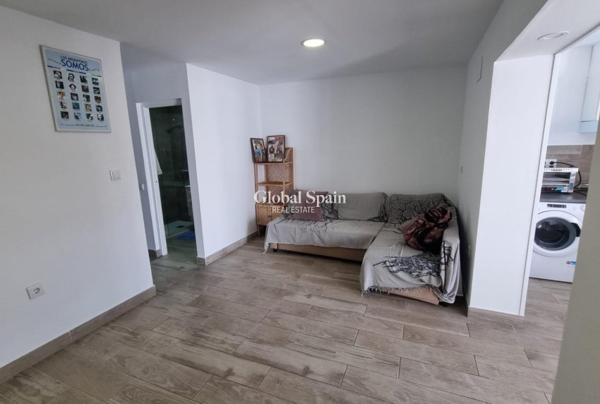 Resale - APARTMENT -
TORREVIEJA - La Siesta - El Salado - Torreta