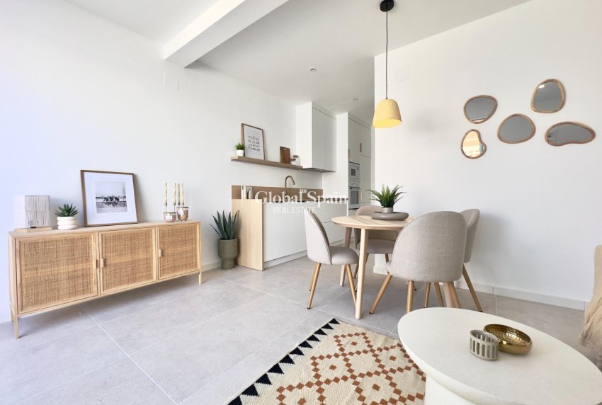 Resale - APARTMENT -
TORREVIEJA - La Siesta - El Salado - Torreta