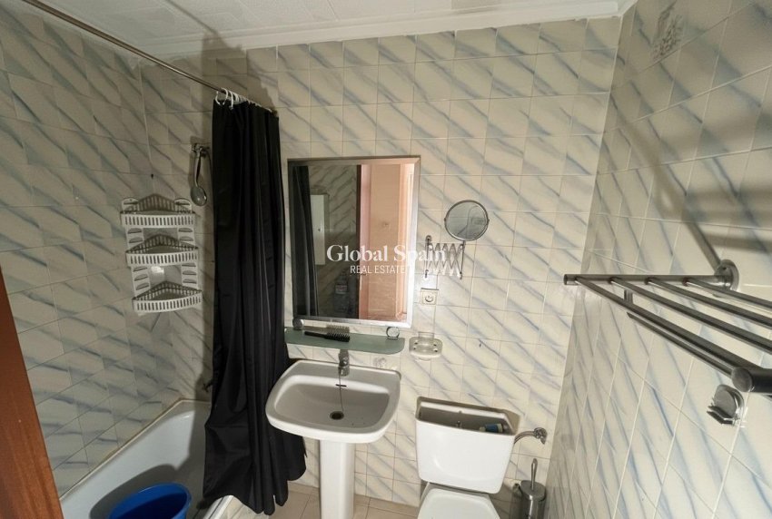 Resale - APARTMENT -
TORREVIEJA - La Siesta - El Salado - Torreta