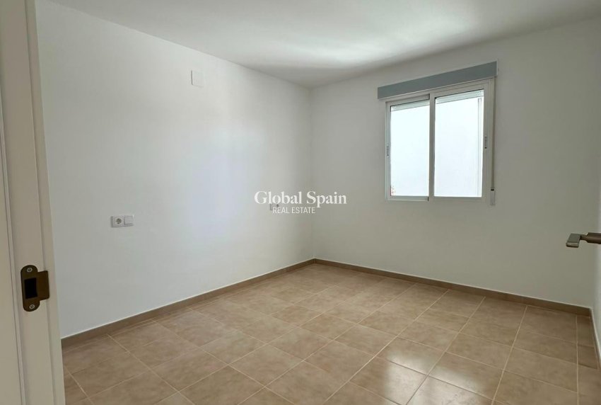 Resale - APARTMENT -
TORREVIEJA - La Siesta - El Salado - Torreta