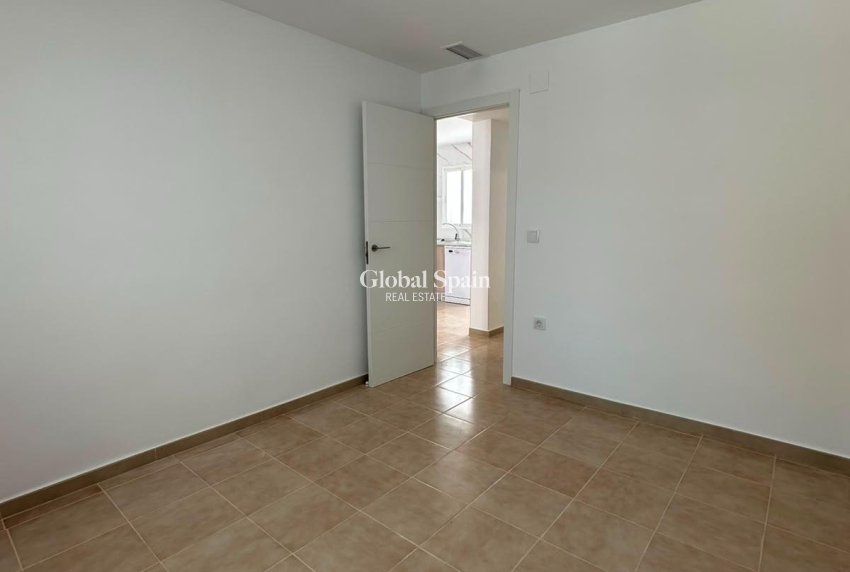 Resale - APARTMENT -
TORREVIEJA - La Siesta - El Salado - Torreta