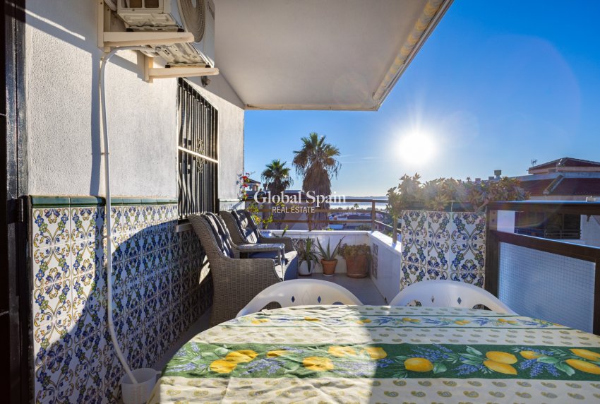Resale - APARTMENT -
TORREVIEJA - La Siesta