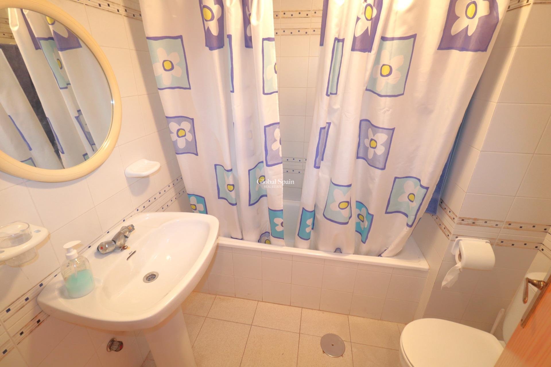 Resale - APARTMENT -
TORREVIEJA - La Veleta