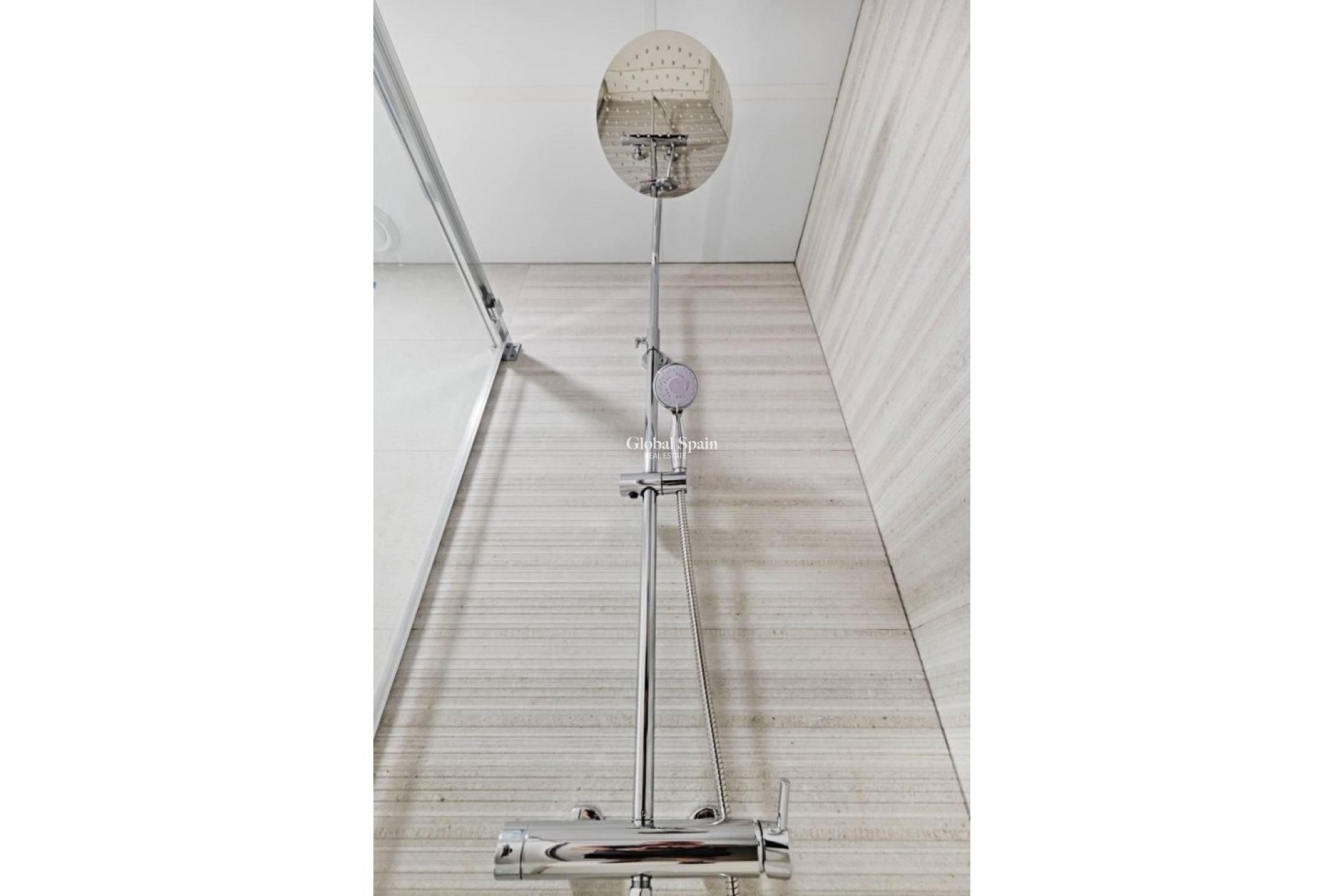 Resale - APARTMENT -
TORREVIEJA - La veleta