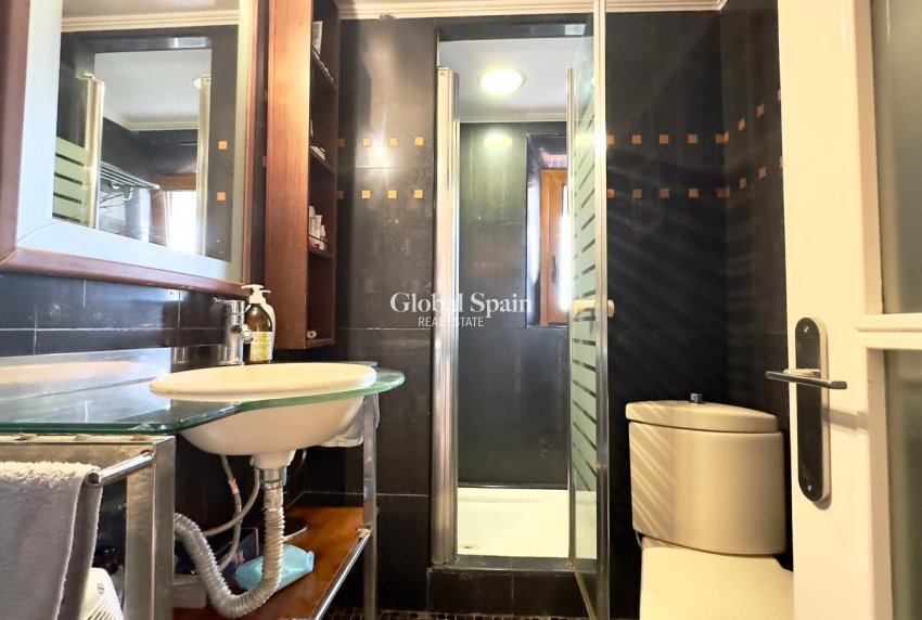 Resale - APARTMENT -
TORREVIEJA - La Veleta